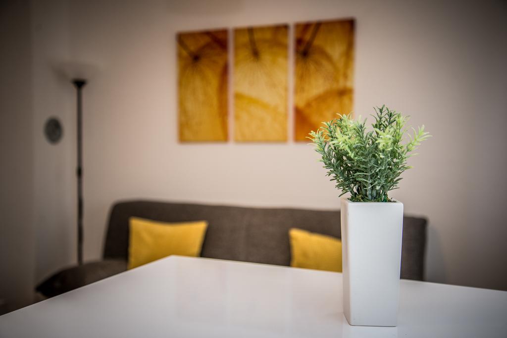Apartment Roko Осиек Екстериор снимка