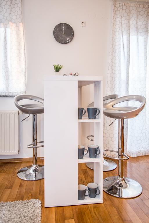 Apartment Roko Осиек Екстериор снимка