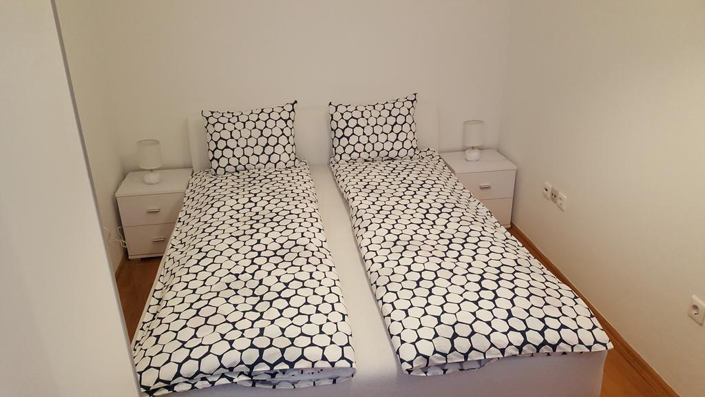Apartment Roko Осиек Екстериор снимка